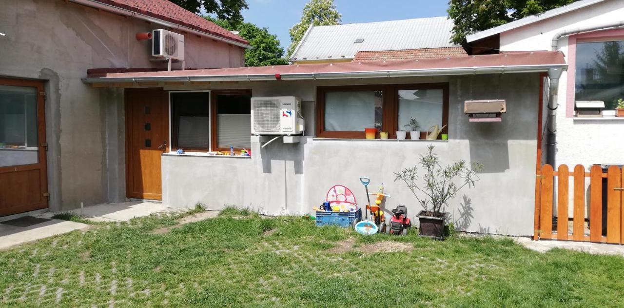 Ubytovani Dagmar Podivin Exterior foto